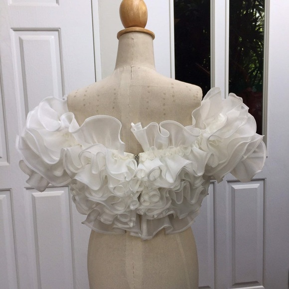 White ruffle off-the-shoulder organza top from SGinstar on Etsy - Picture 5 of 6